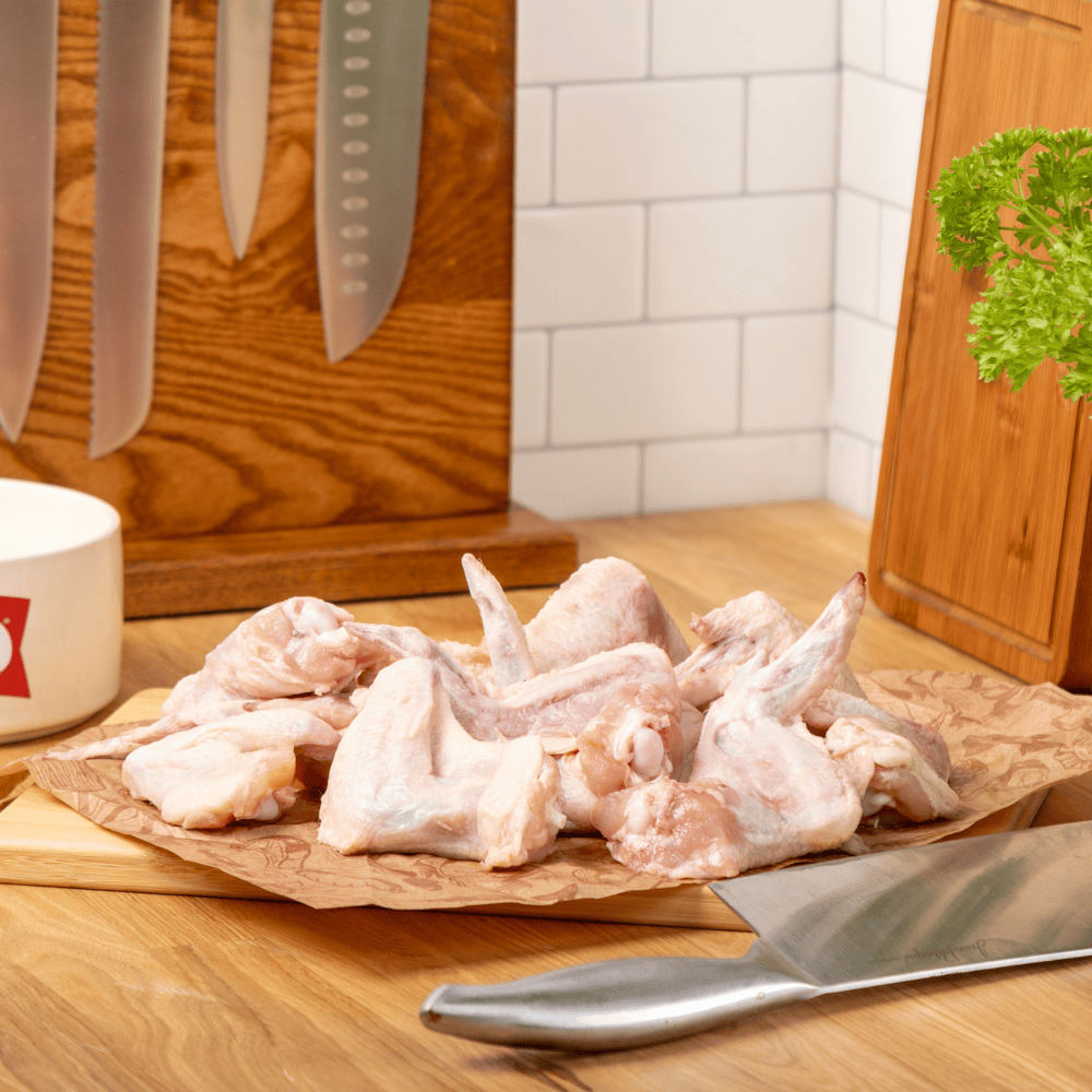 1kg Chicken wings from locally sourced free range birds (between 1-2 joint)