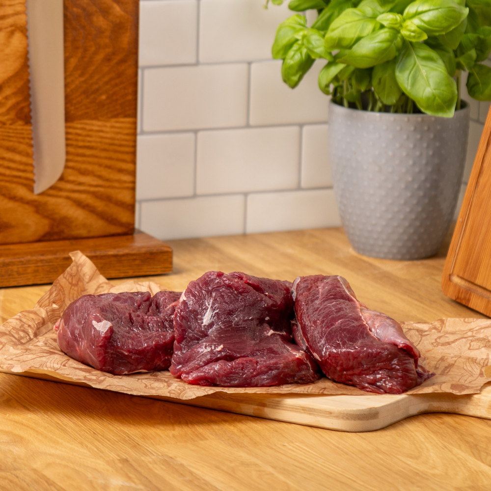1KG Meaty Ox Chunks. Locally Sourced prime cuts of beef. This is not a low fat choice