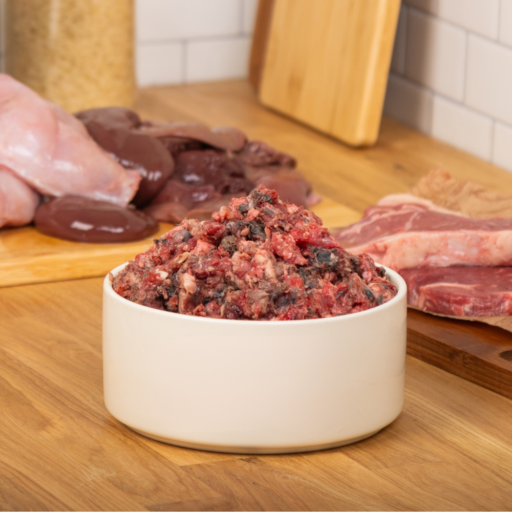 1KG Ox (Beef) Mince with Whole Rabbit in Fur 80-10-10